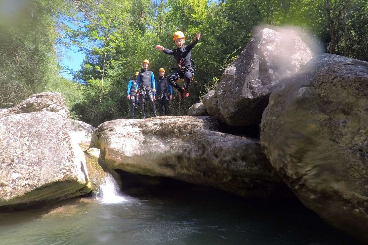 Canyoning en família a la Vall d'en Bas