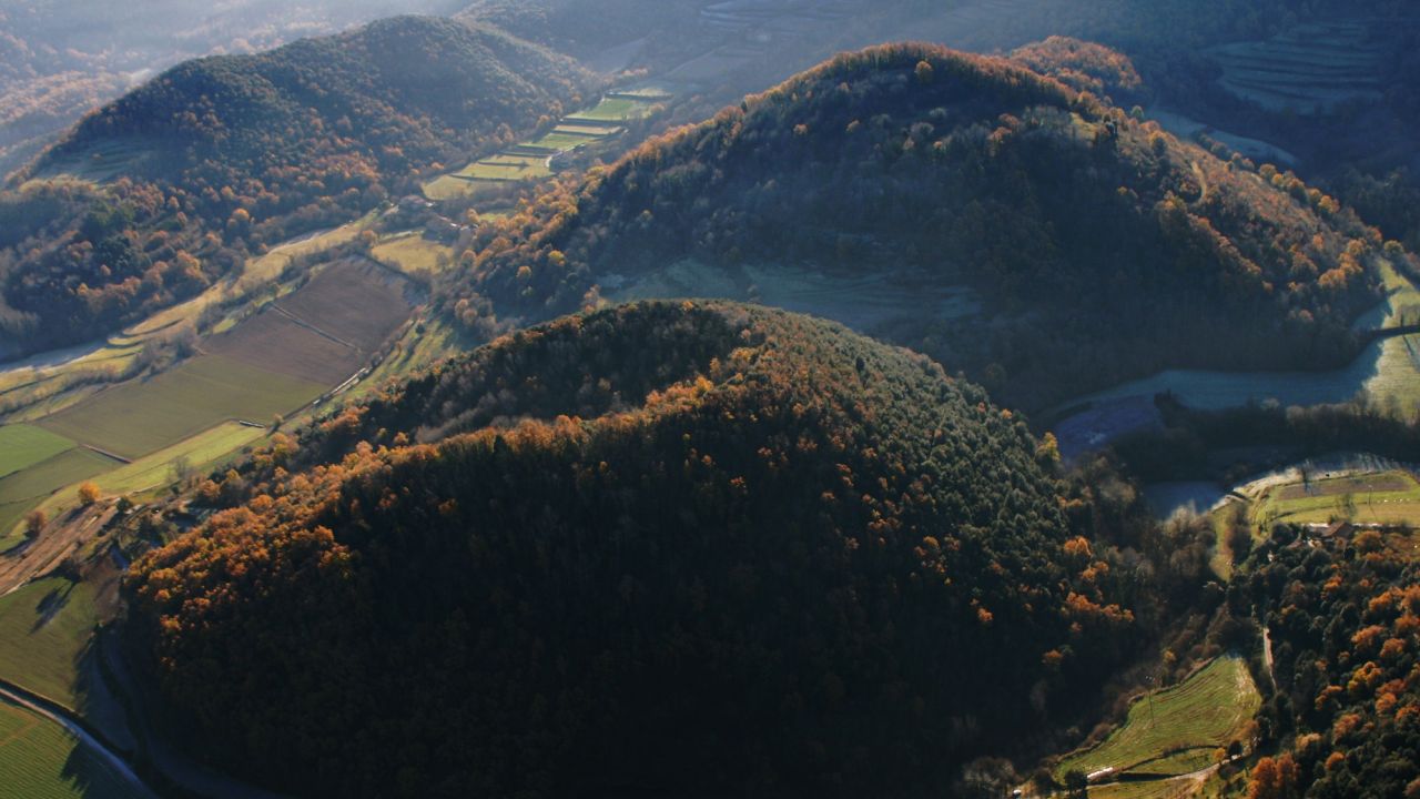 Itinerari dels dos castells. Ruta 6 Santa Pau